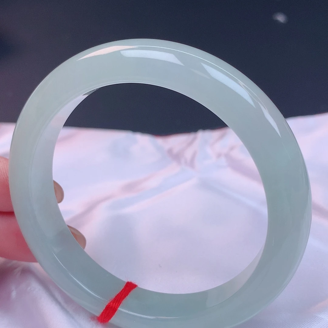 【闪购商品】未镶嵌手镯翡翠58