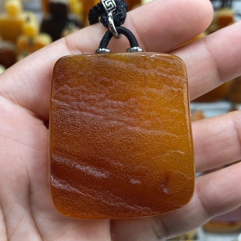 【闪购商品】琥珀颈饰未镶嵌