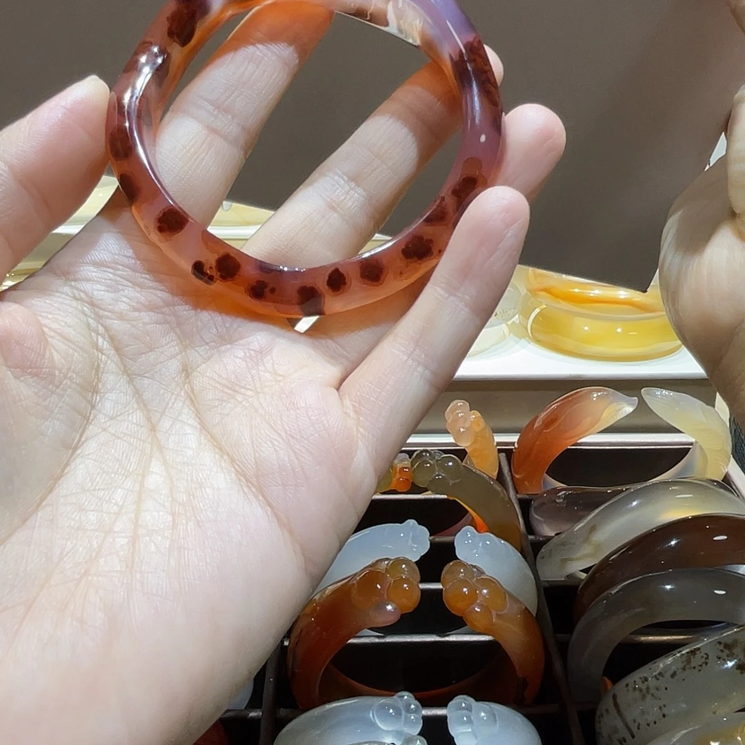 玛瑙/玉髓未镶嵌手镯