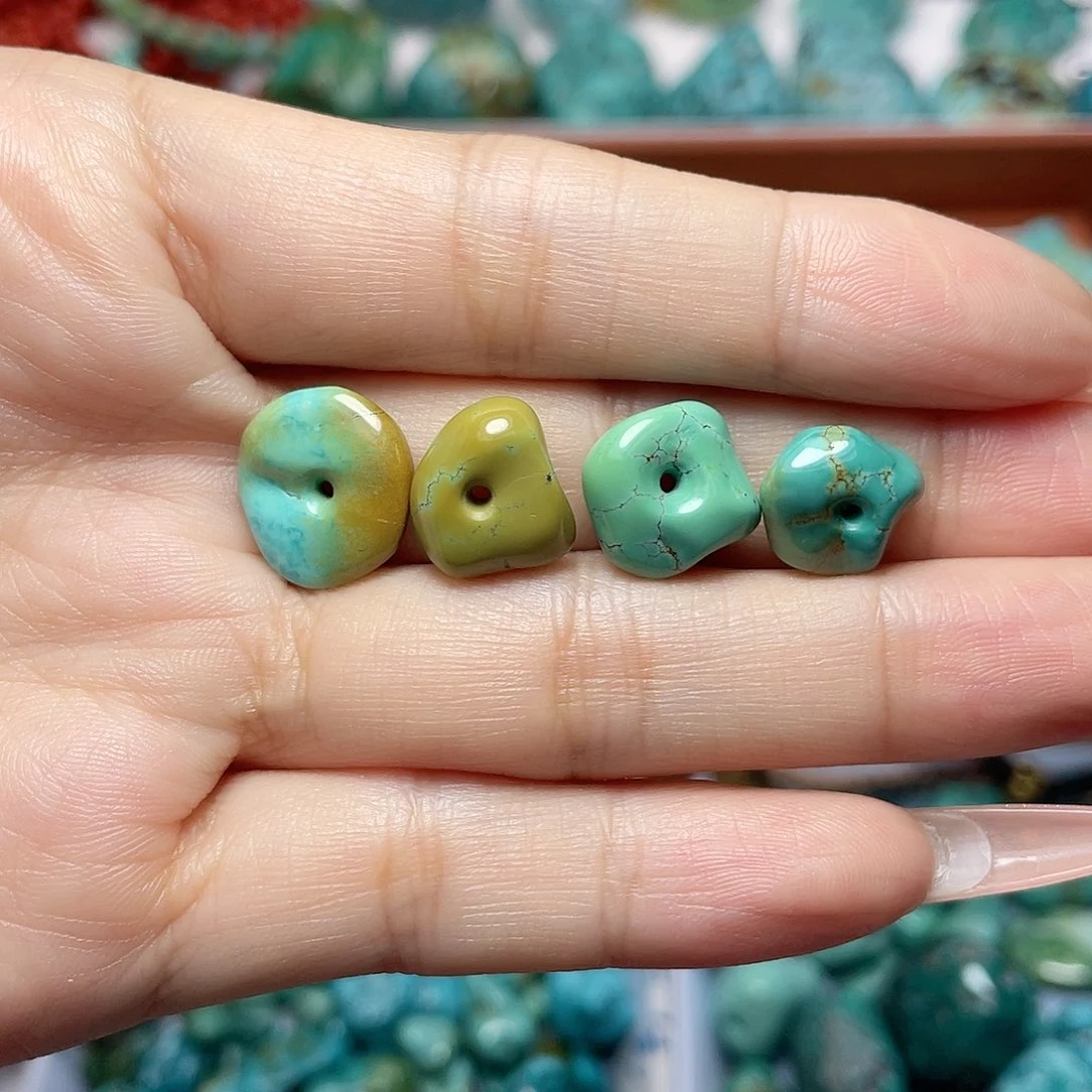 苏***月绿松石未镶嵌手链