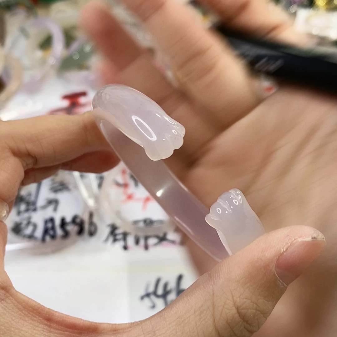 玛瑙/玉髓未镶嵌手镯A587。54.6圈