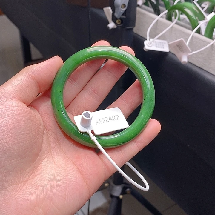 和田玉（碧玉）未镶嵌手镯