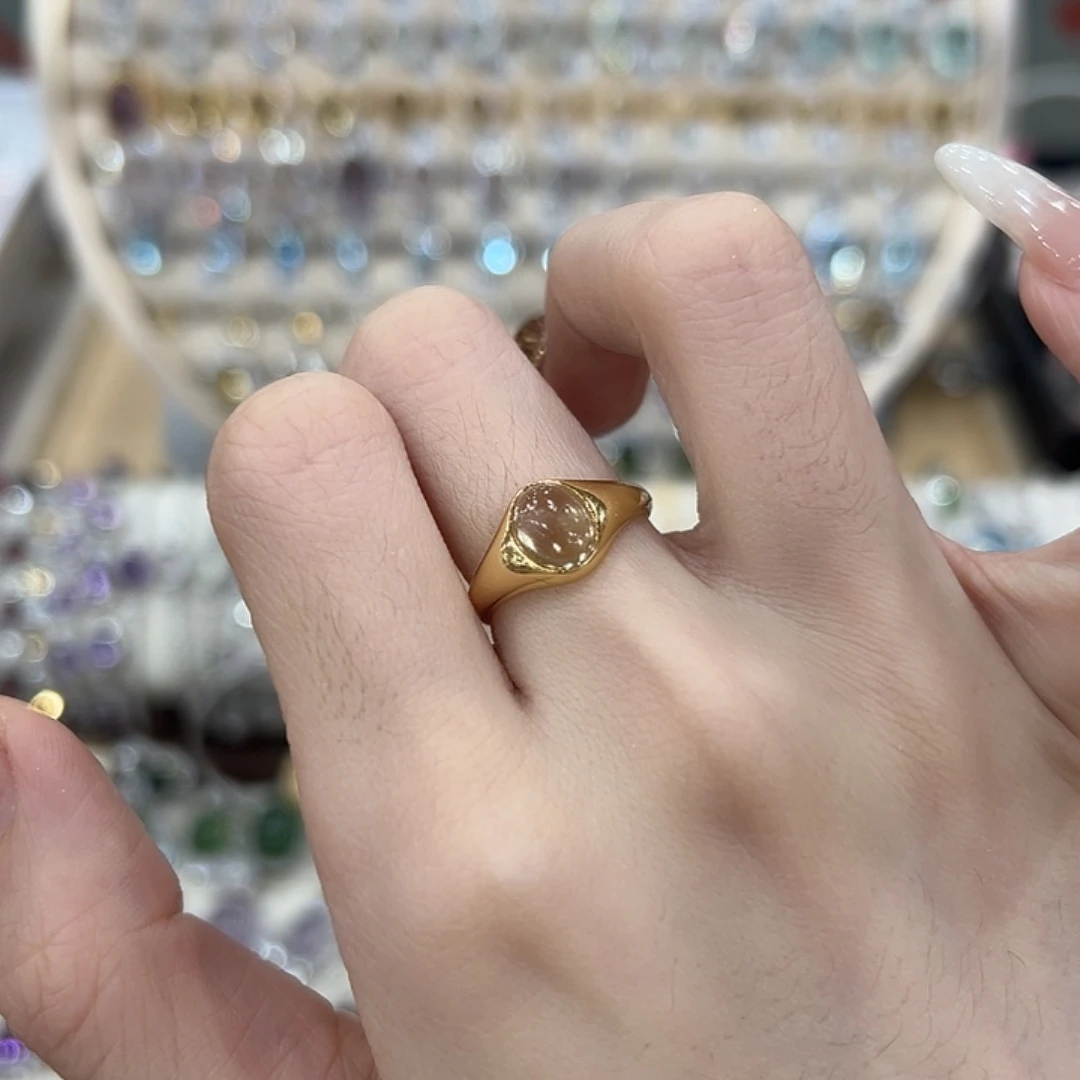 银S925镶嵌黄晶戒指