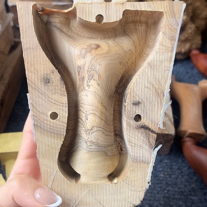 兔***子大叶紫檀（黑酸枝木类）鬼柳瑕疵半成品不退换