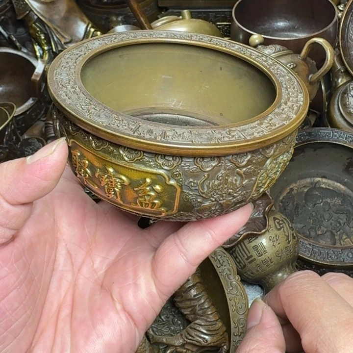 铜器摆件收收藏藏