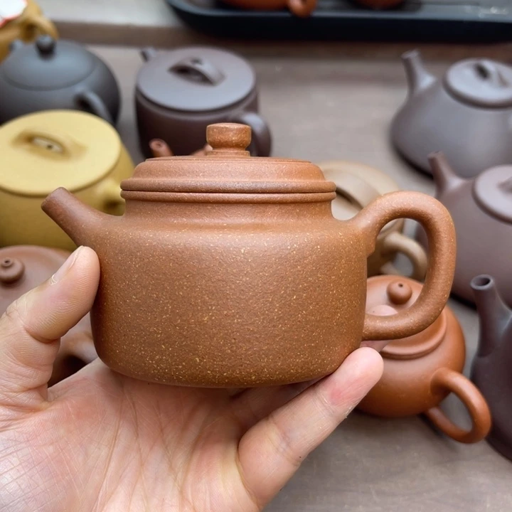 茶壶紫砂一**恒红降坡德钟