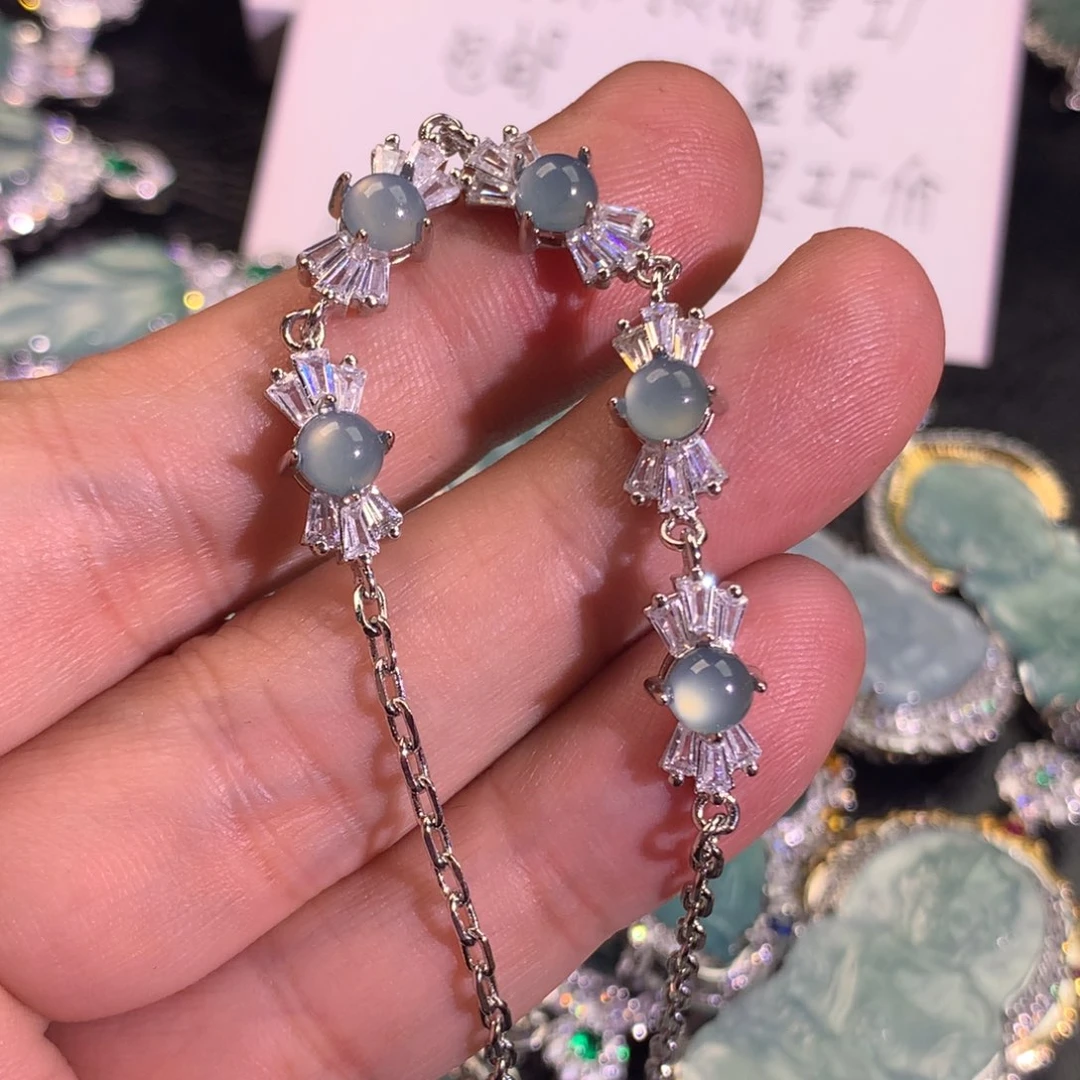 翡翠颈饰未镶嵌蛋面手链