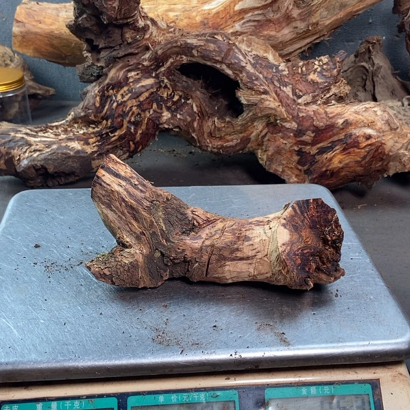 【闪购商品】黄花梨/降香黄檀1***2黄花梨