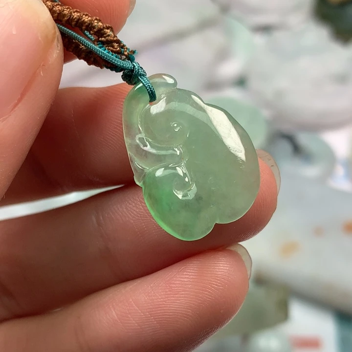 颈饰未镶嵌翡翠翡翠