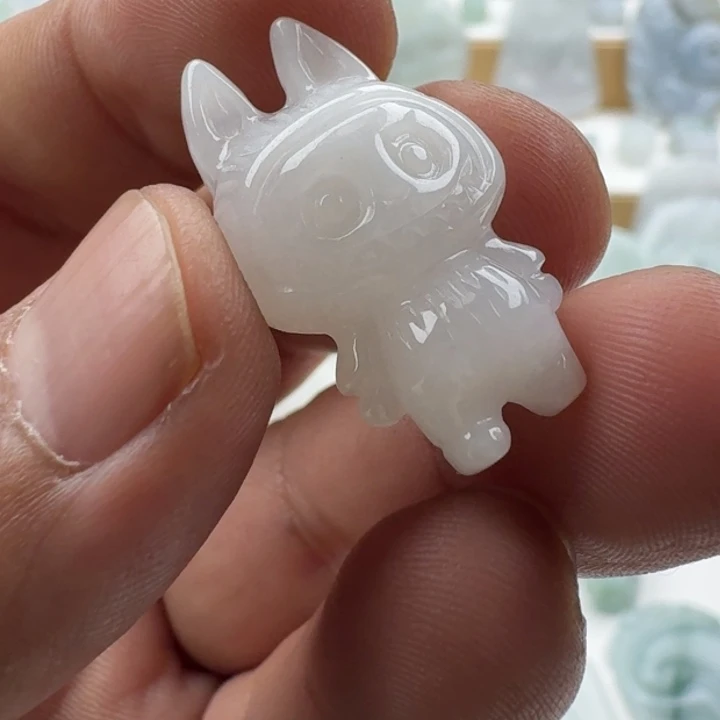 翡翠未镶嵌颈饰天然缅甸A货翡翠