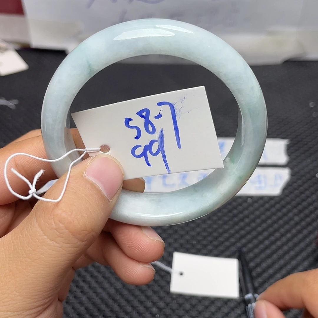 未镶嵌手镯翡翠99