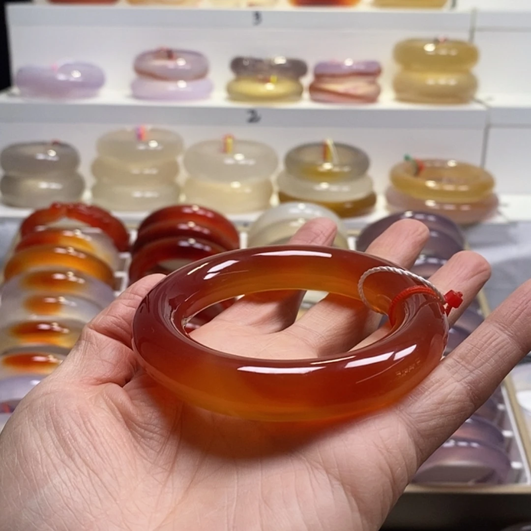 玛瑙/玉髓未镶嵌手镯