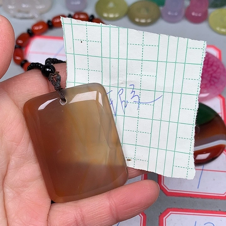 好***喜玛瑙/玉髓未镶嵌颈饰