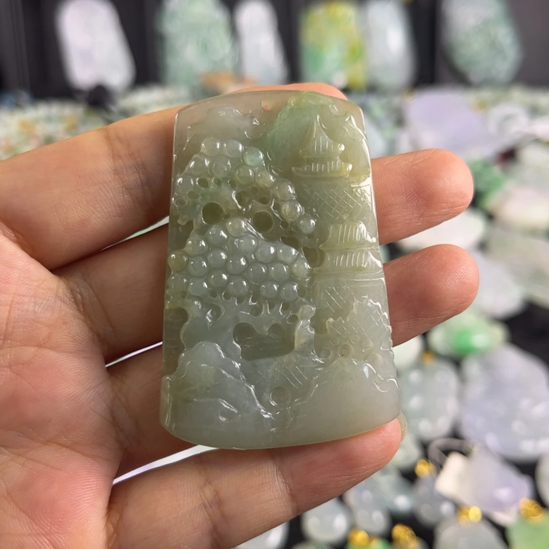 吊坠(不含链)未镶嵌翡翠