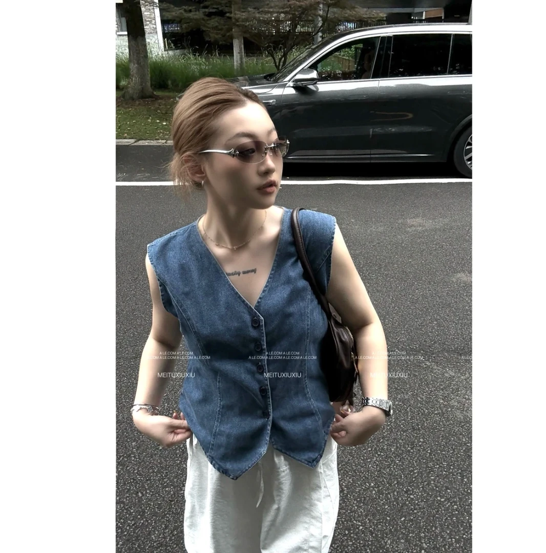 【阿乐家】大码微胖“西部腔调”小众港风简约V领设计牛仔马甲