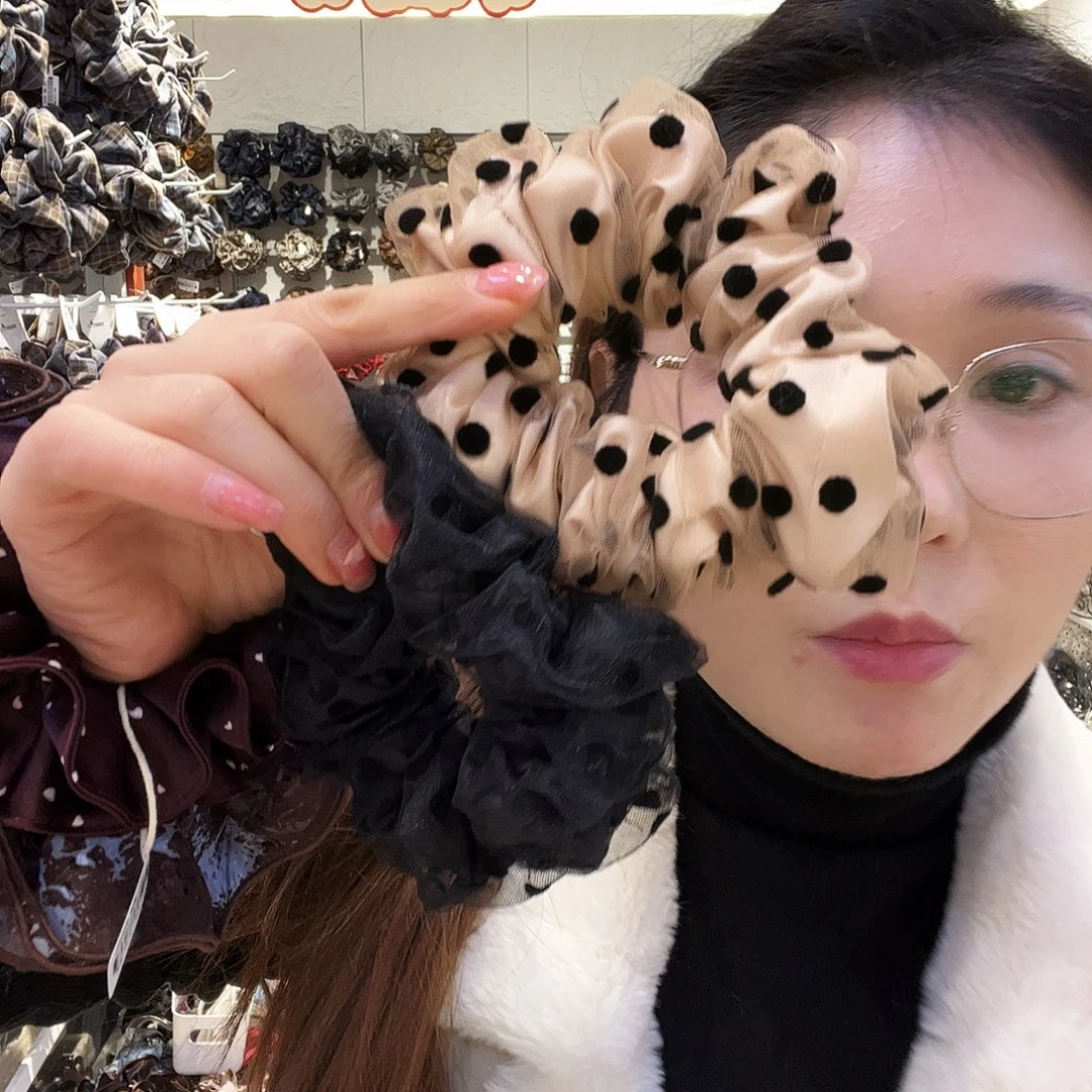 布艺非金属纱植绒波点对装