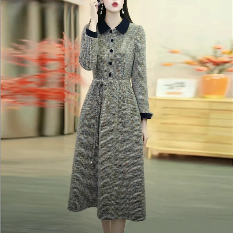 雪花绒加厚保暖打底裙2025秋冬季新款长袖时尚气质收腰显瘦连衣裙