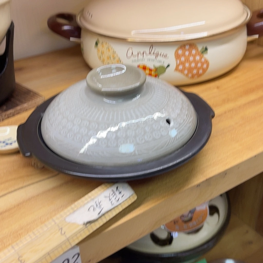 丽***样瓷片双耳烤盘底部有瑕疵