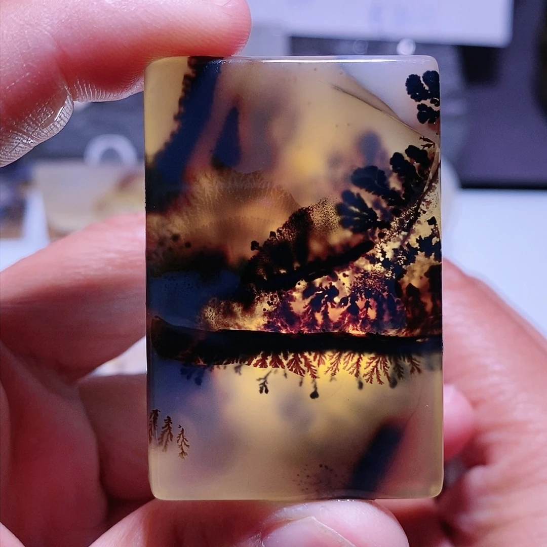 玛瑙/玉髓珠宝半成品未镶嵌月夜山水