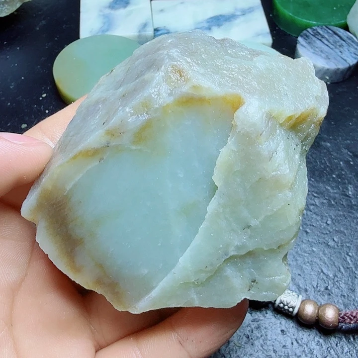 和田玉（糖玉）未镶嵌珠宝奇石