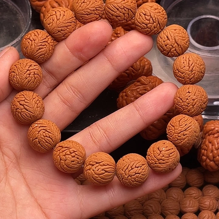 手串桃核龙鳞凤尾1.6