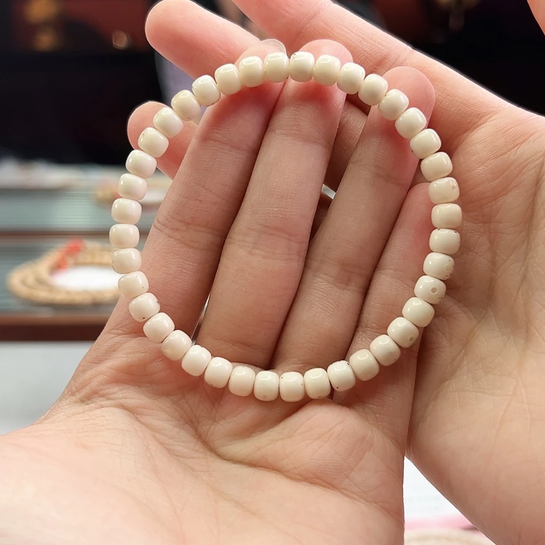 星月菩提手串Fqh6*5玉化粉冰 百分之80留白 细小星