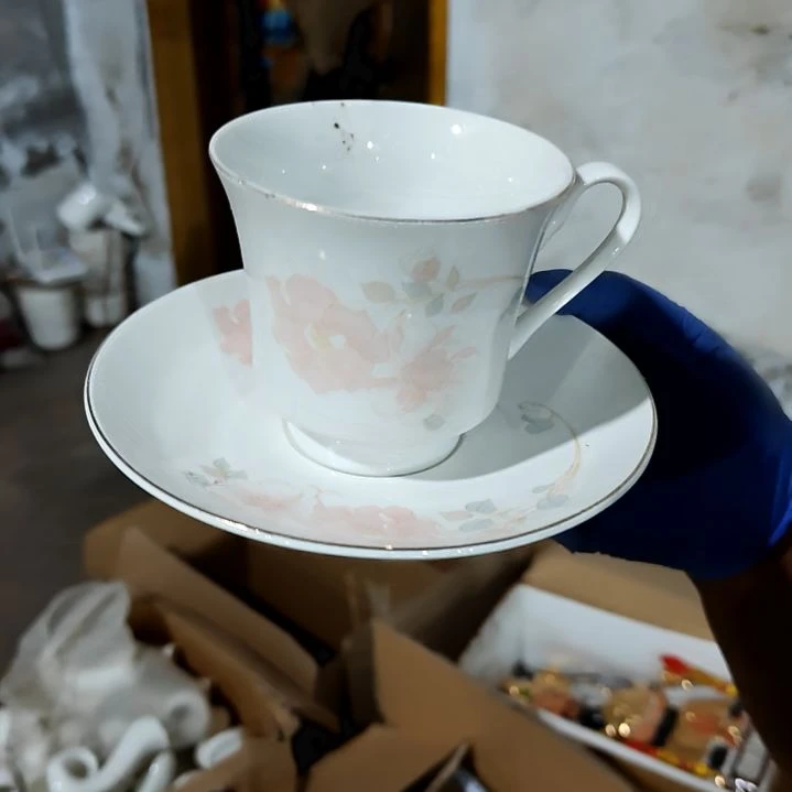 瓷片陶瓷盘子碗啥都有