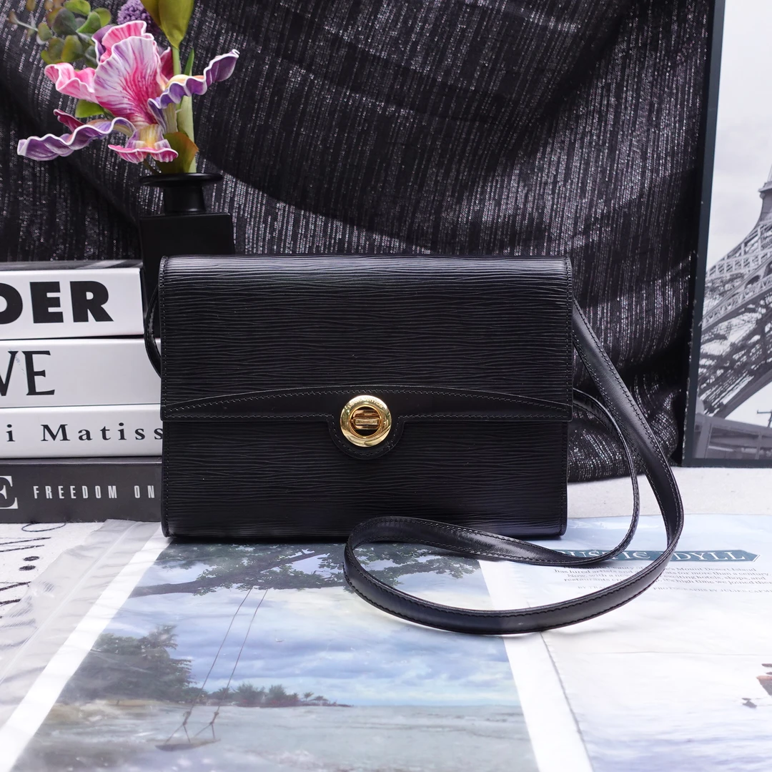 95新 LouisVuitton/路易威登 单肩包/T10338758