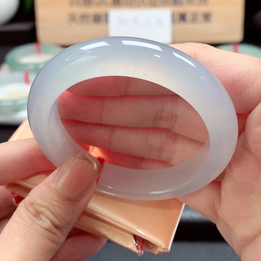 未镶嵌手镯（贵妃镯）翡翠天然a货翡翠