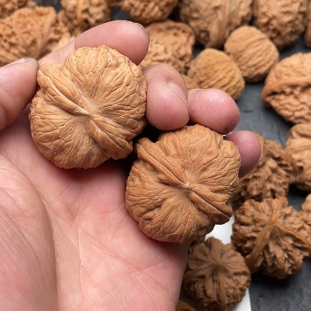 文玩核桃吊坠猪*宝元宝