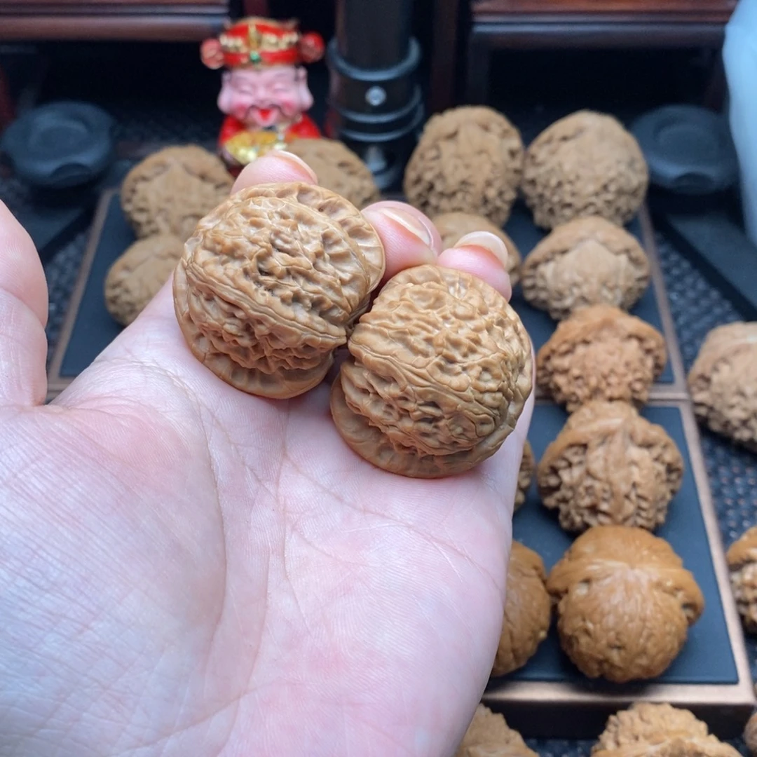 D***楊把件文玩核桃白狮子