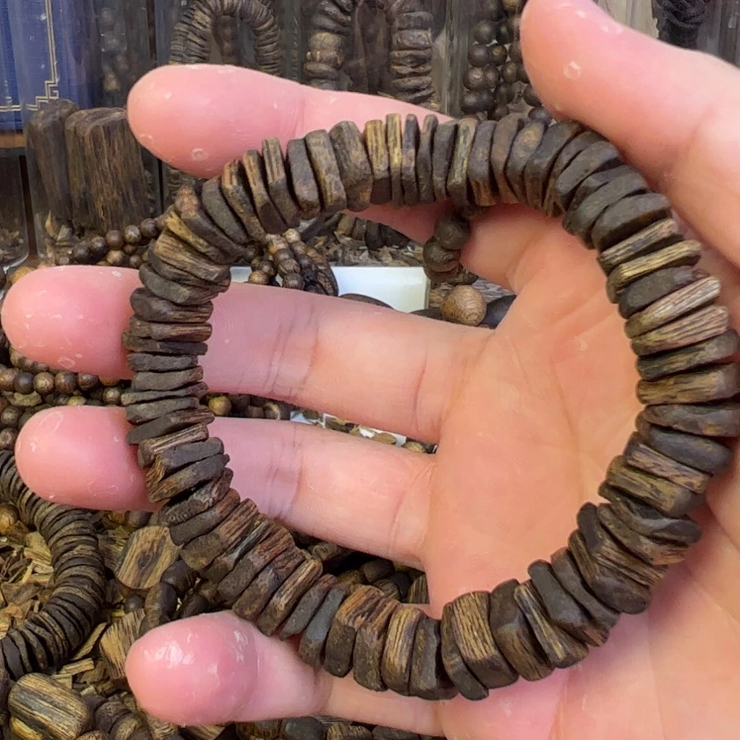 唯***艺手串沉香张勺子手串15+