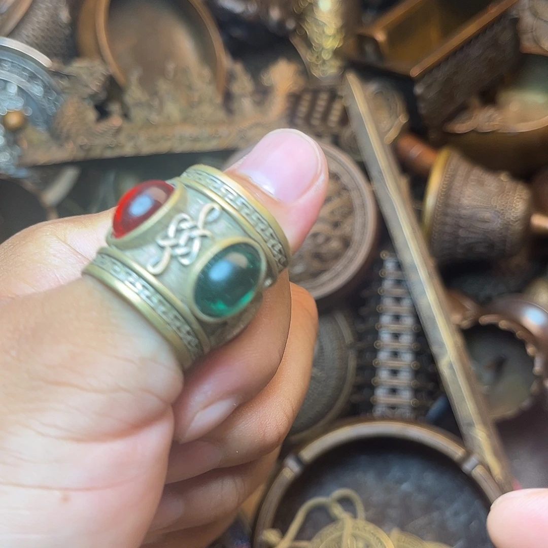 精美铜器工艺品等