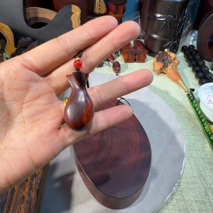 寒***雪大果紫檀（缅甸花梨）
