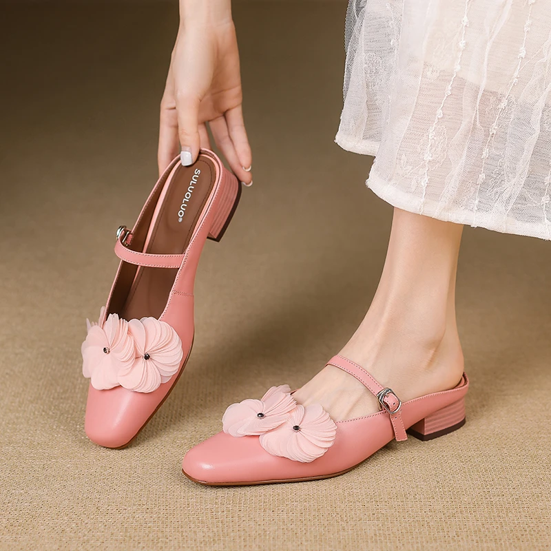 轻奢鞋子法式浪漫花朵装饰包头女士凉鞋粗跟春夏新款仙女风格拖鞋