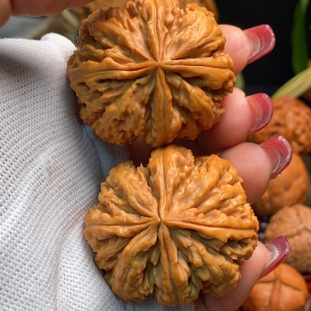 B***唐文玩核桃把件手捻