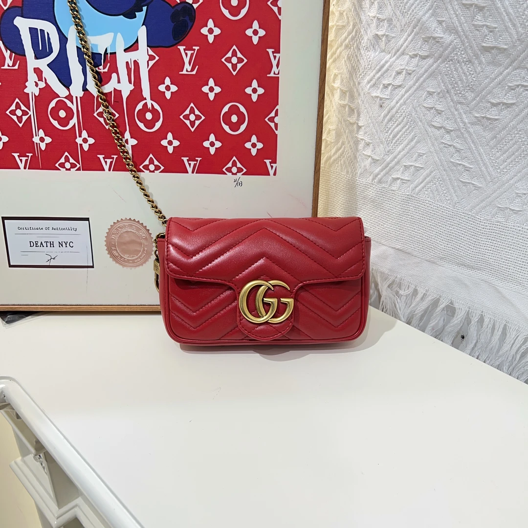 95新 GUCCI/古驰 古驰mini马蒙带龙虾扣斜挎包 cj4107