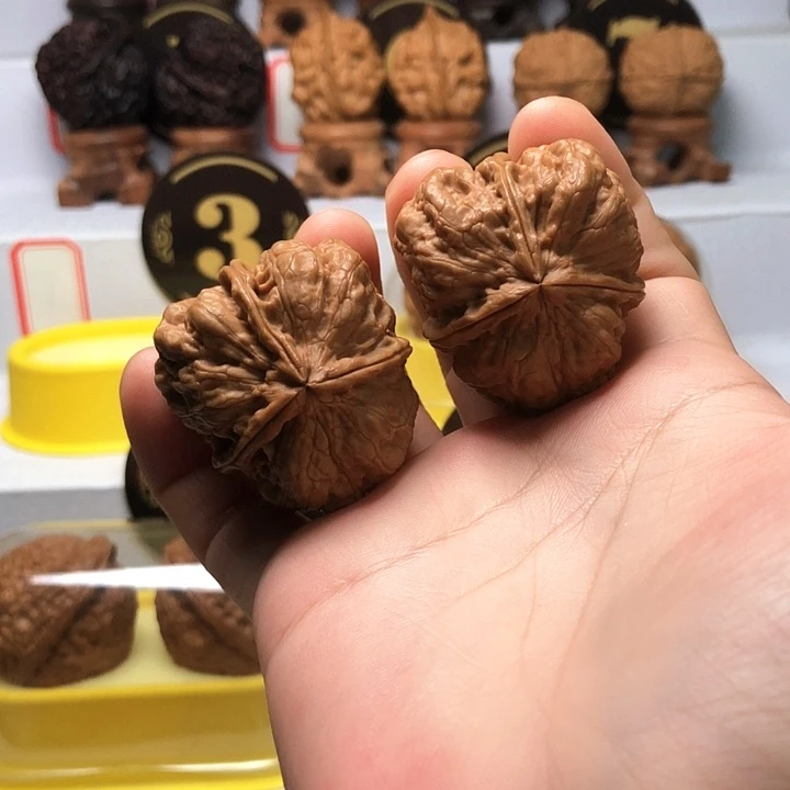 吊坠文玩核桃ღ****ޓ云南铁核桃