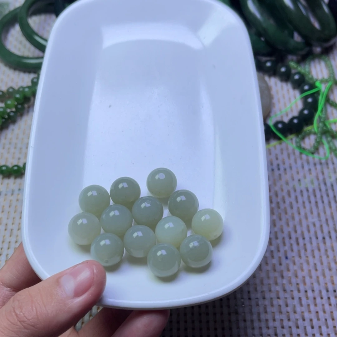 未镶嵌和田玉珠宝半成品且末14 有孔 两颗有纹