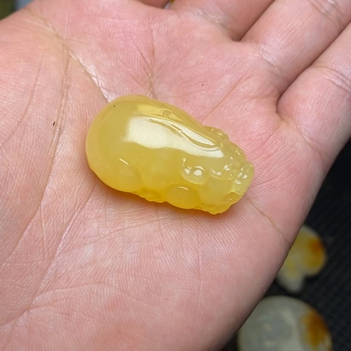 和田玉未镶嵌吊坠(赠链)