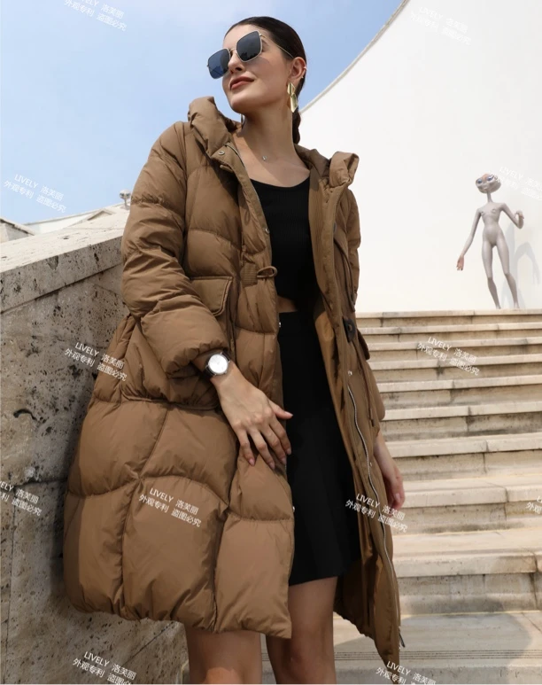 洛芙丽时尚宽松版扣子大口袋新中式羽绒服