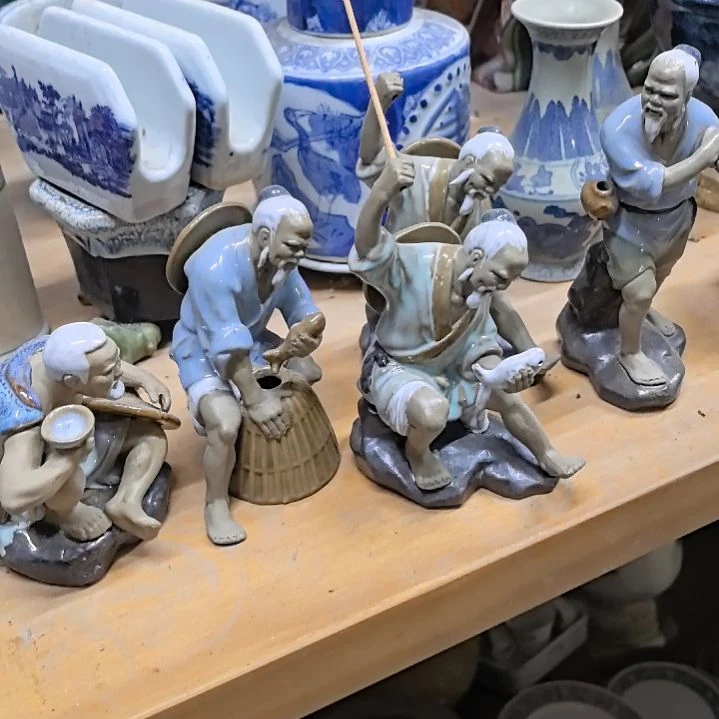 红陶沁**卉石湾公仔花盆
