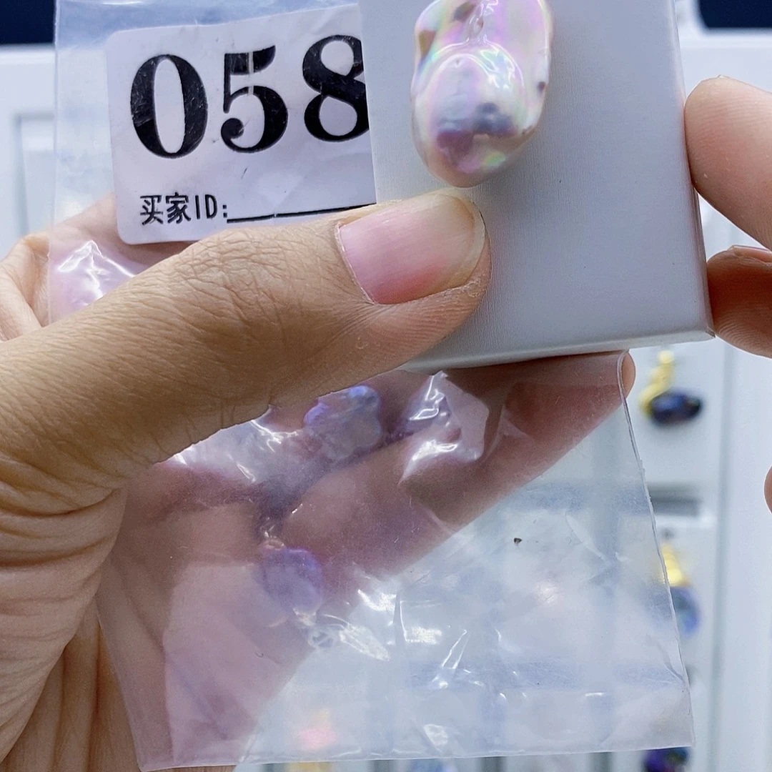 淡水珍珠钛钢颈饰