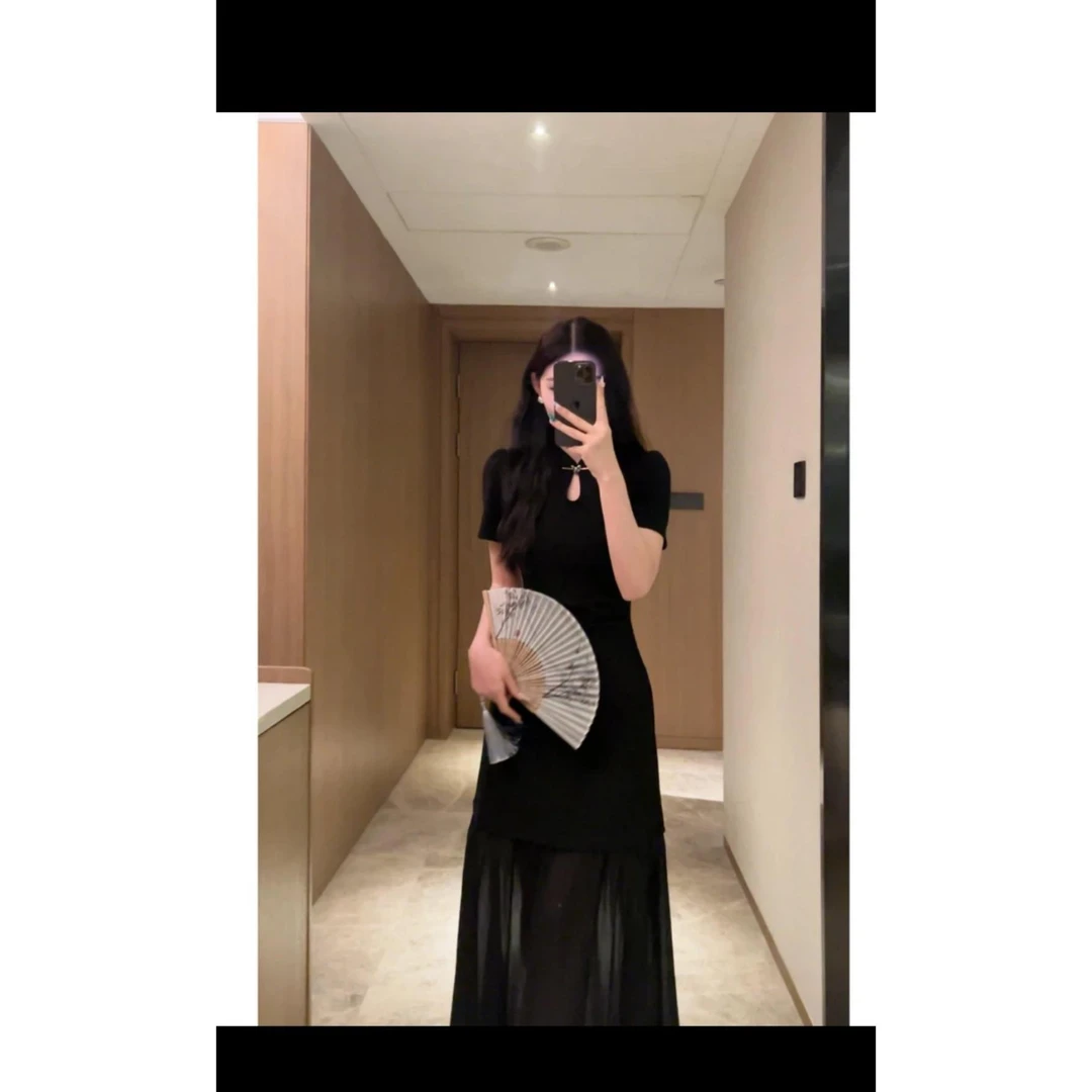 2025年黑色旗袍女夏装轻款国风新中式性感镂空显瘦连衣裙6104