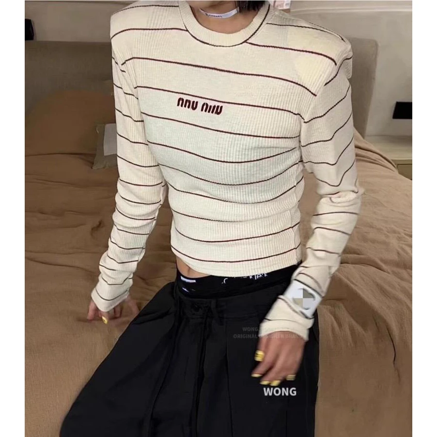 2025秋季新款韩版辣妹字母刺绣条纹打底衫女修身显瘦短款T恤上衣