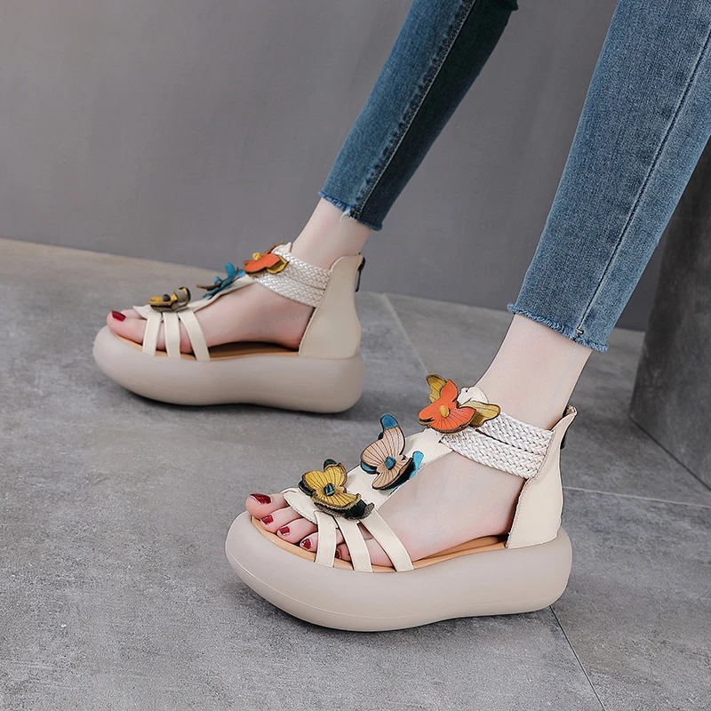 头层牛皮民族风罗马凉鞋女2025夏季新款蝴蝶露趾百搭休闲凉鞋