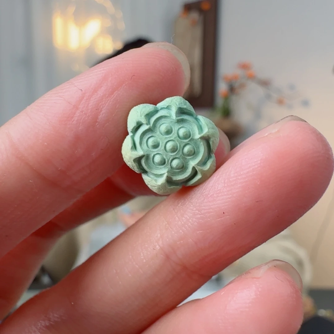 画***鸦绿松石未镶嵌珠宝奇石