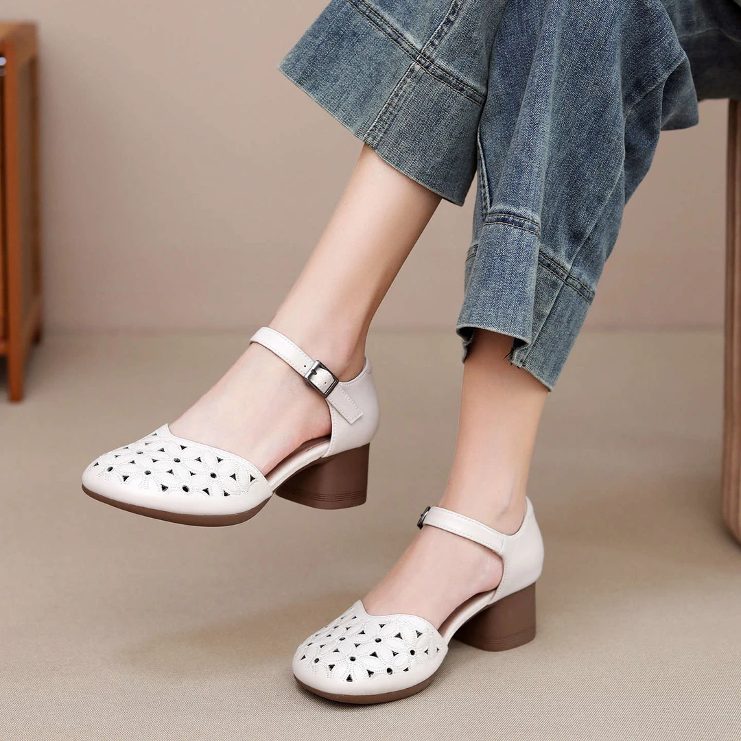 2025新款夏季浅口凉鞋女软牛皮软底粗跟镂空设计刺绣包头中跟凉鞋