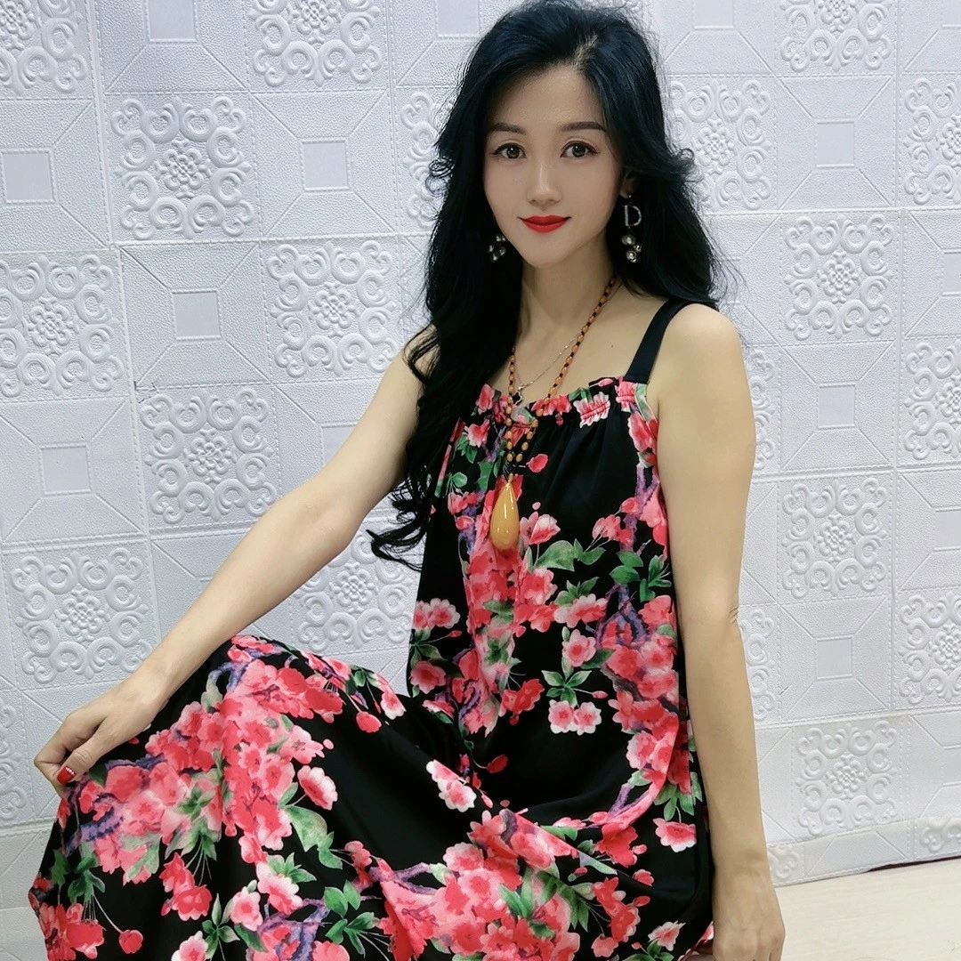 2377花女人红花洋气时尚外穿家居两用显瘦碎花无袖薄款女士长裙