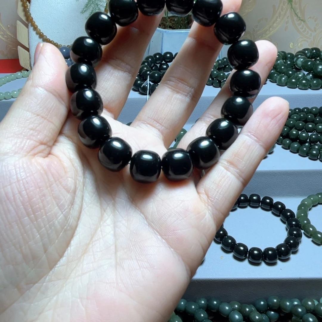 运***人和田玉（糖玉）未镶嵌手链